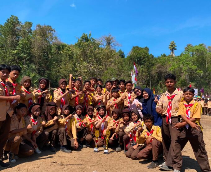 Gudep SMA Muhammadiyah Boleng Raih Dua Juara Utama di Perkemahan HUT Pramuka Ke-65 Kwaran Boleng